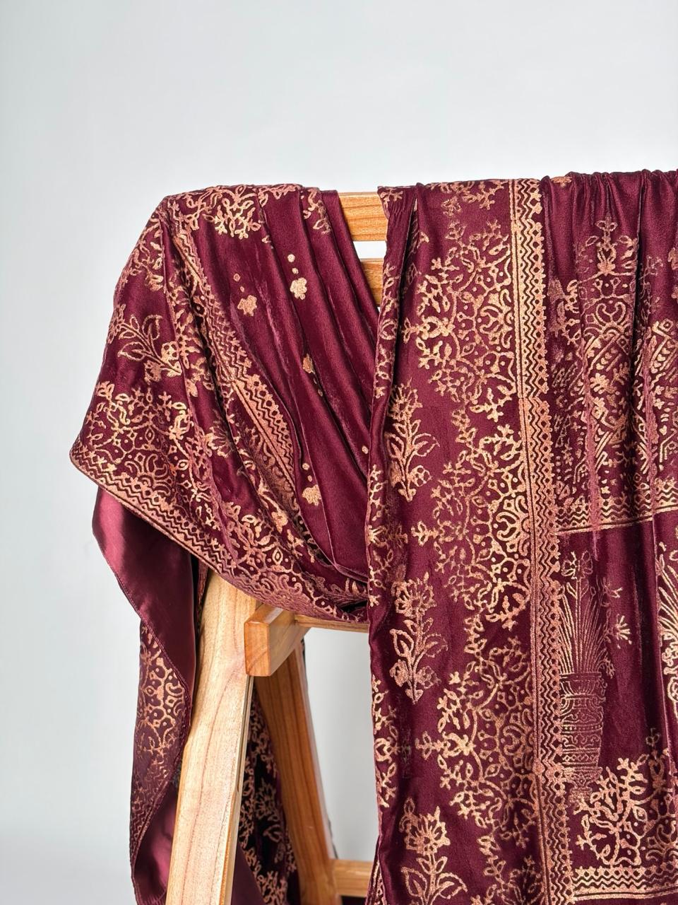 Women’s Shawls