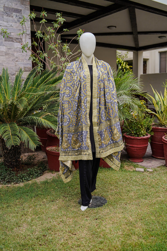 Grey chunri silk shawl