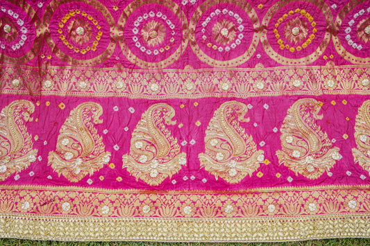 Shocking pink chunri silk shawl
